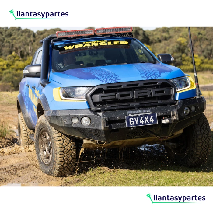 Llantas Goodyear Wrangler Duratrac R/T - 2