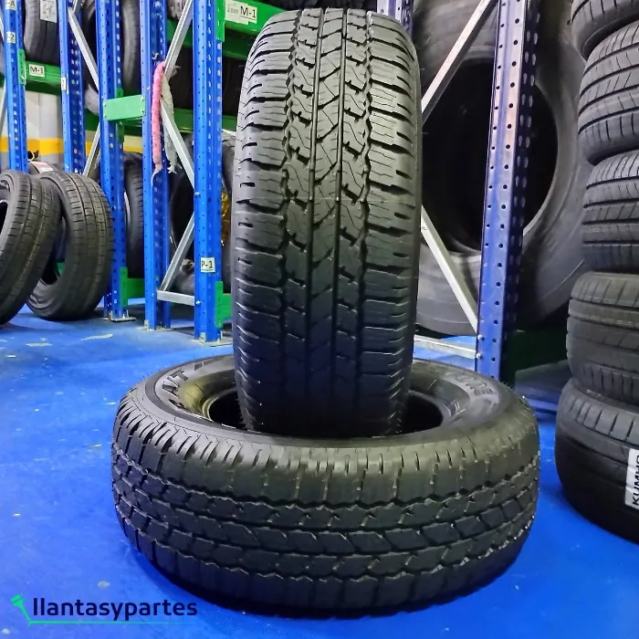 Llantas Bridgestone Dueler A/T 693 III
                                         265/65R17-2