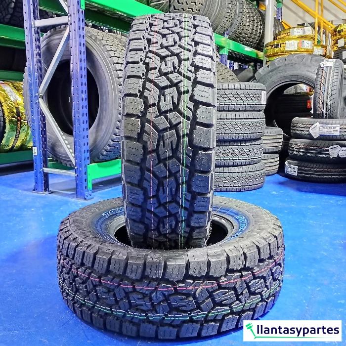 Llantas BFGoodrich All Terrain T/A KO2 245/70R16 - Llantas y Partes